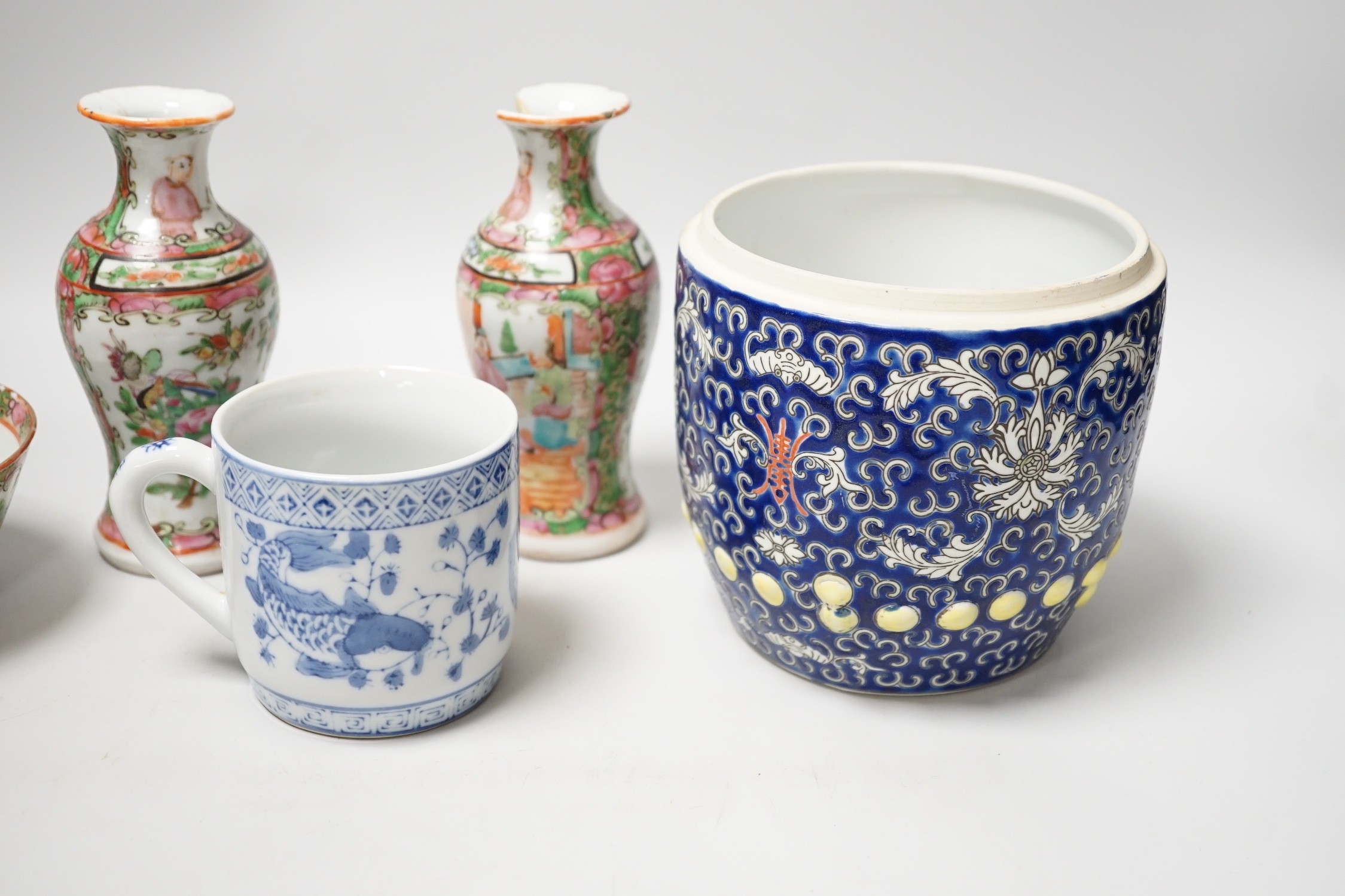 A group of 19th/20th century Chinese enamelled porcelain and a Samson armorial plate